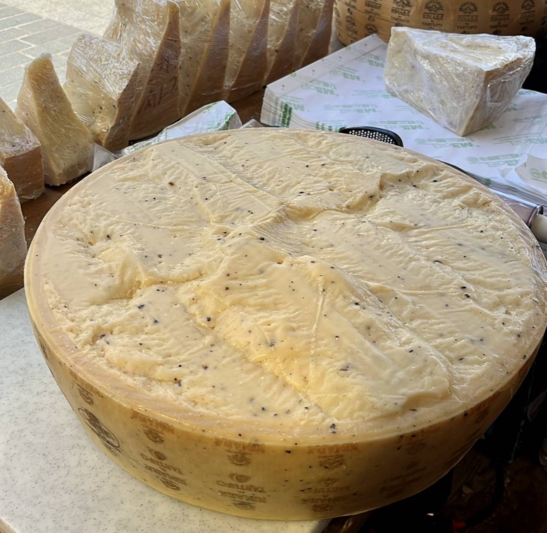 Fromage affiné a la truffe